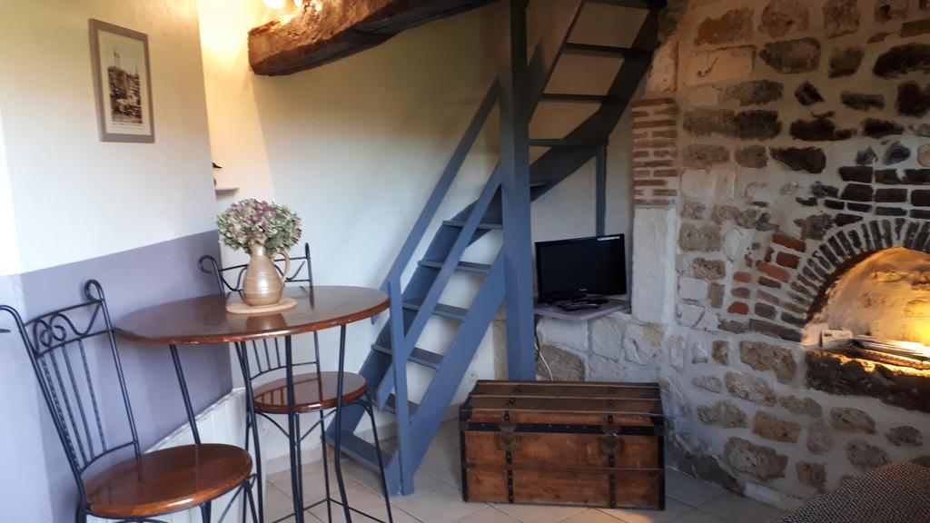 Gites De La Ferme De L'Eglise Fatouville-Grestain ภายนอก รูปภาพ