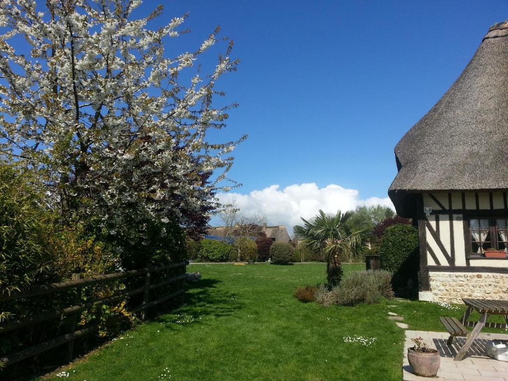Gites De La Ferme De L'Eglise Fatouville-Grestain ภายนอก รูปภาพ